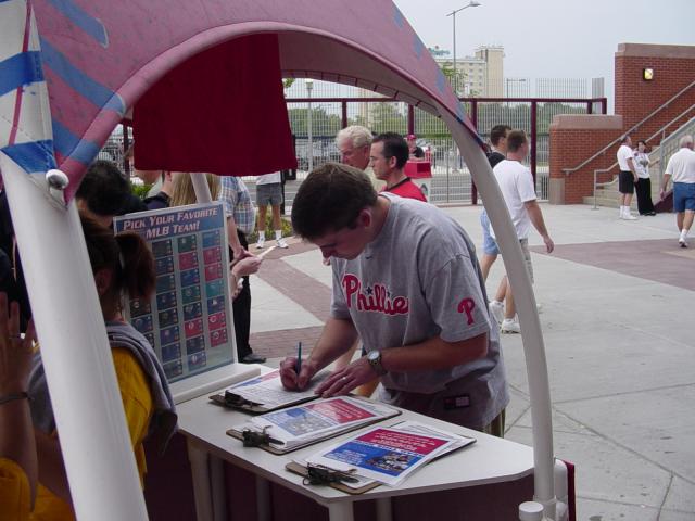 Phillies 8-11-04 022.jpg