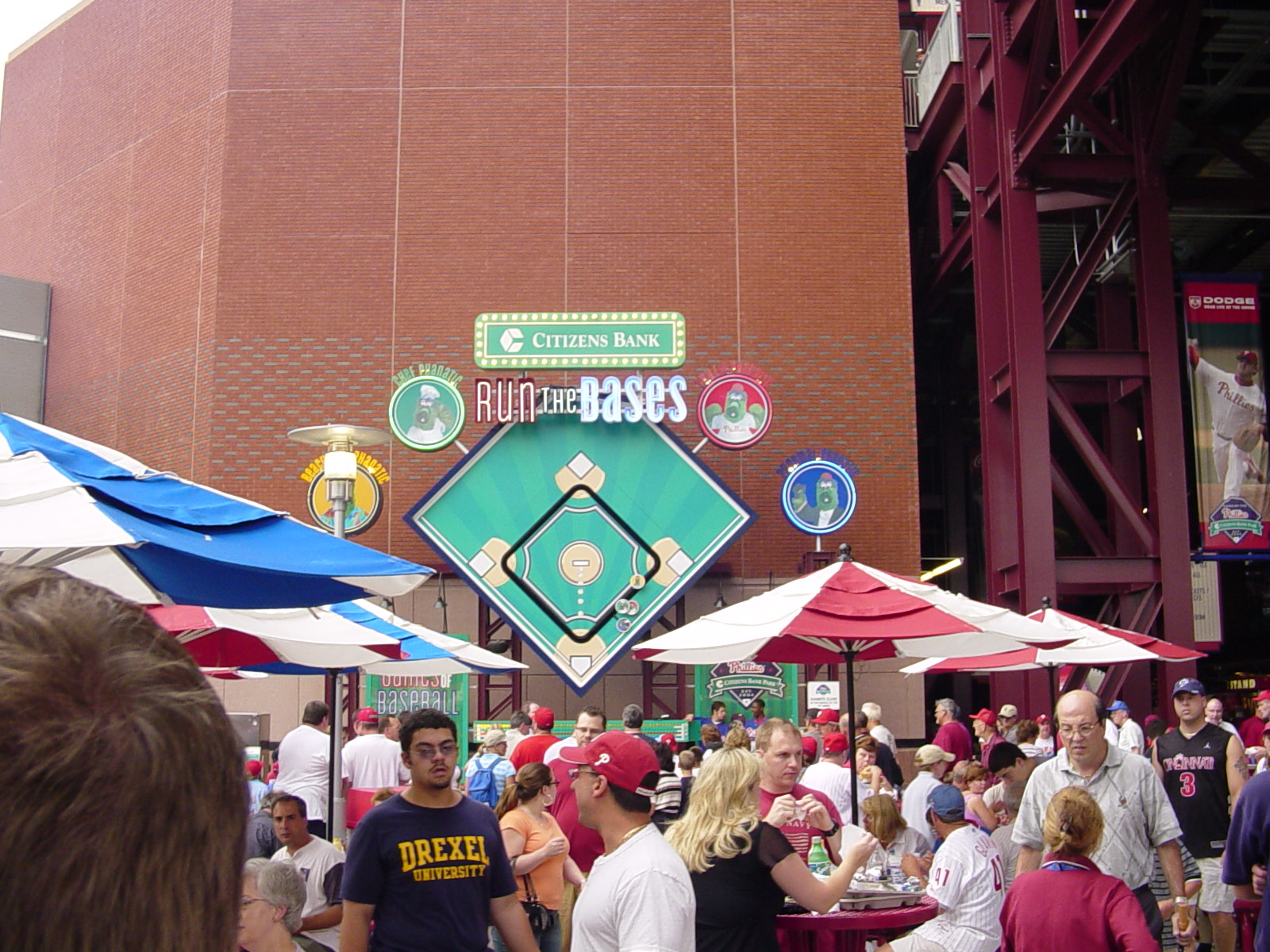 Phillies 8-11-04 027.jpg