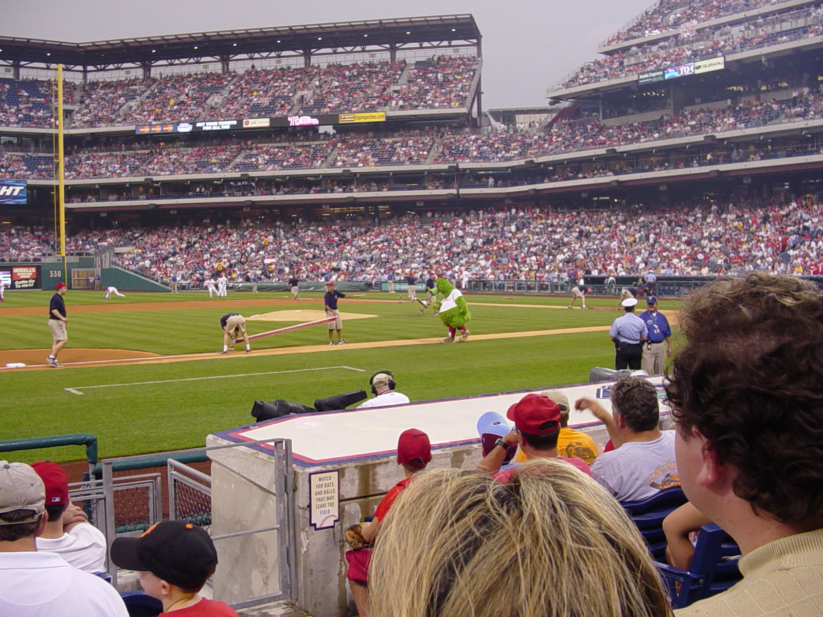 Phillies 8-11-04 043.jpg