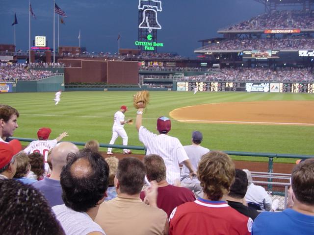 Phillies 8-11-04 074.jpg