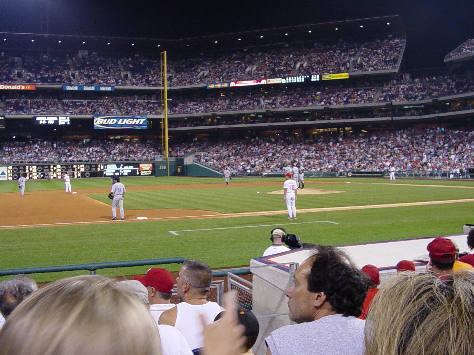 Phillies 8-11-04 094.jpg